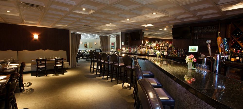 Ramada By Wyndham Rock Hill At Sullivan Center Экстерьер фото