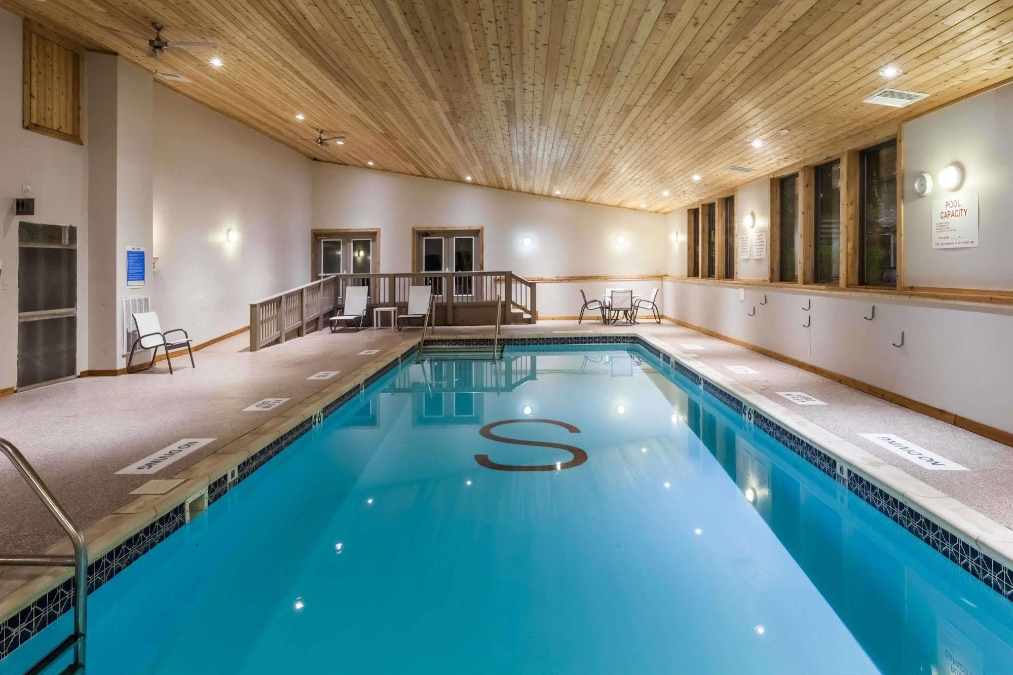 Ramada By Wyndham Rock Hill At Sullivan Center Экстерьер фото