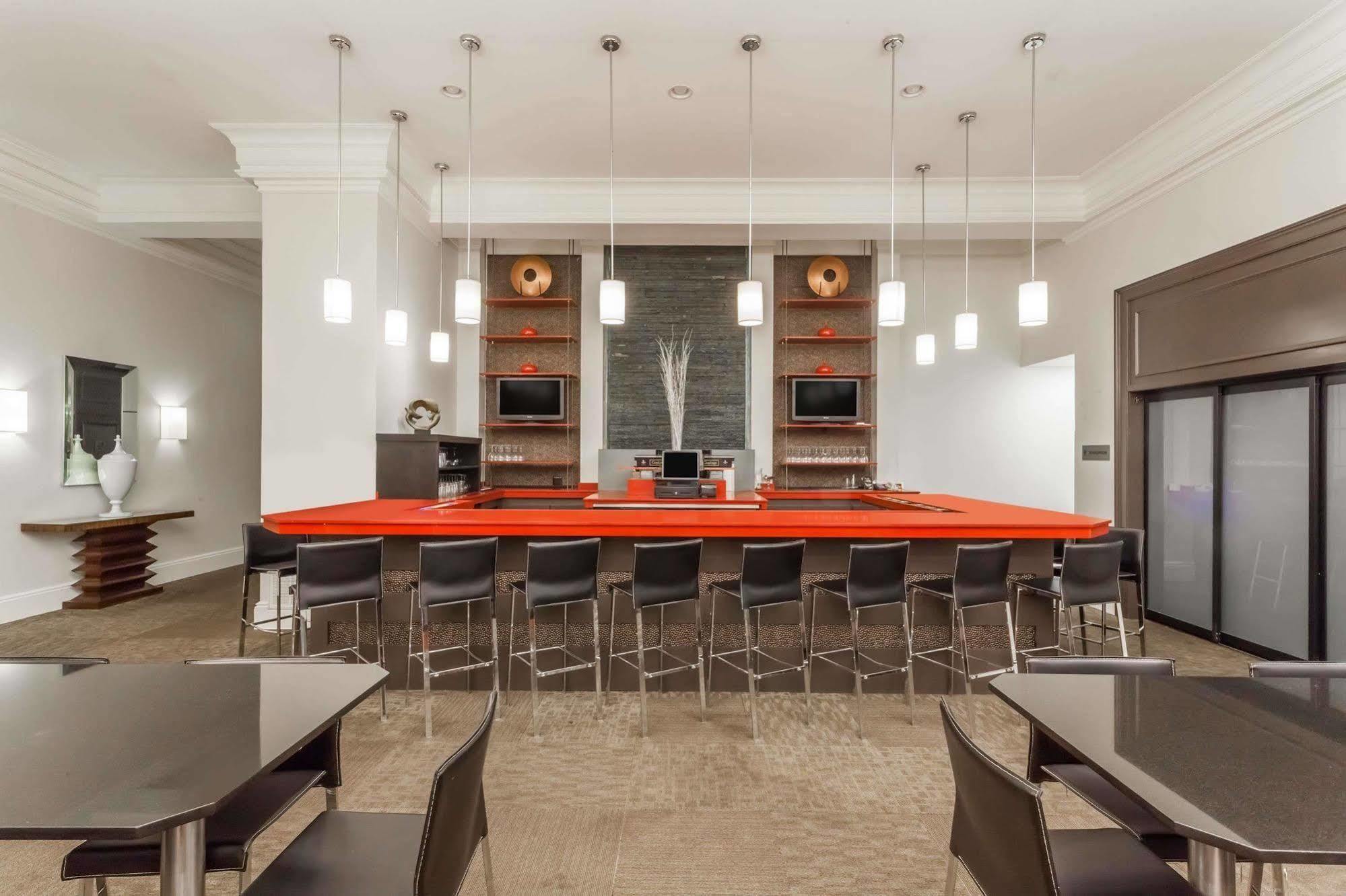 Ramada By Wyndham Rock Hill At Sullivan Center Экстерьер фото