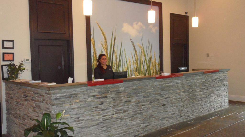 Ramada By Wyndham Rock Hill At Sullivan Center Экстерьер фото